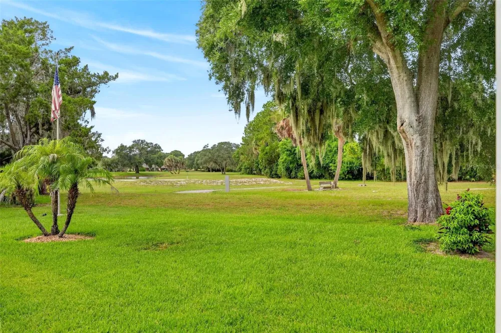 615 JUNIPER WAY Tavares, FL 32778