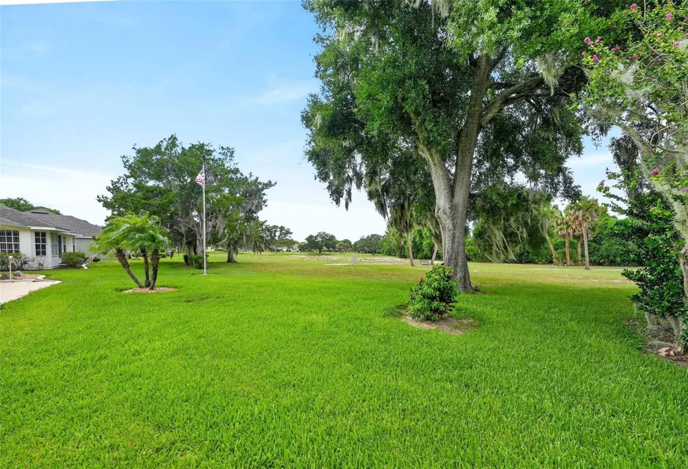 615 JUNIPER WAY Tavares, FL 32778