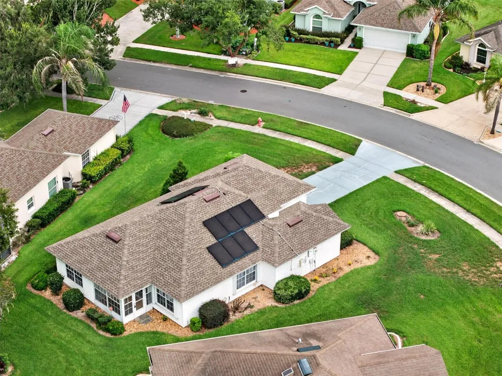 615 JUNIPER WAY Tavares, FL 32778