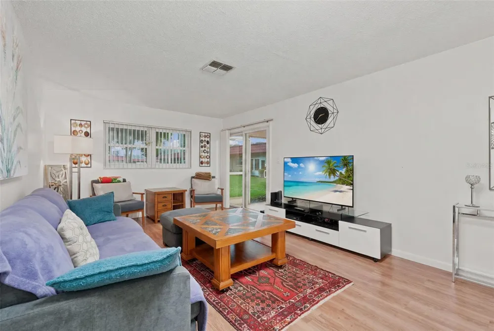 601 HERCULES AVENUE #1004 Clearwater, FL 33765