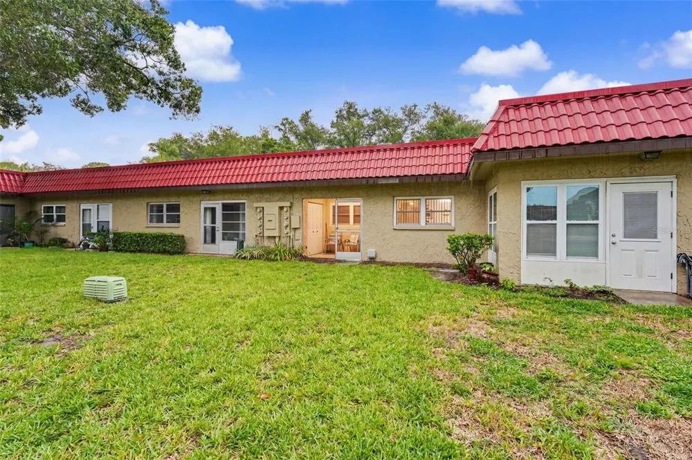 601 HERCULES AVENUE #1004 Clearwater, FL 33765