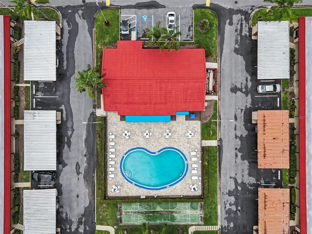 601 HERCULES AVENUE #1004 Clearwater, FL 33765
