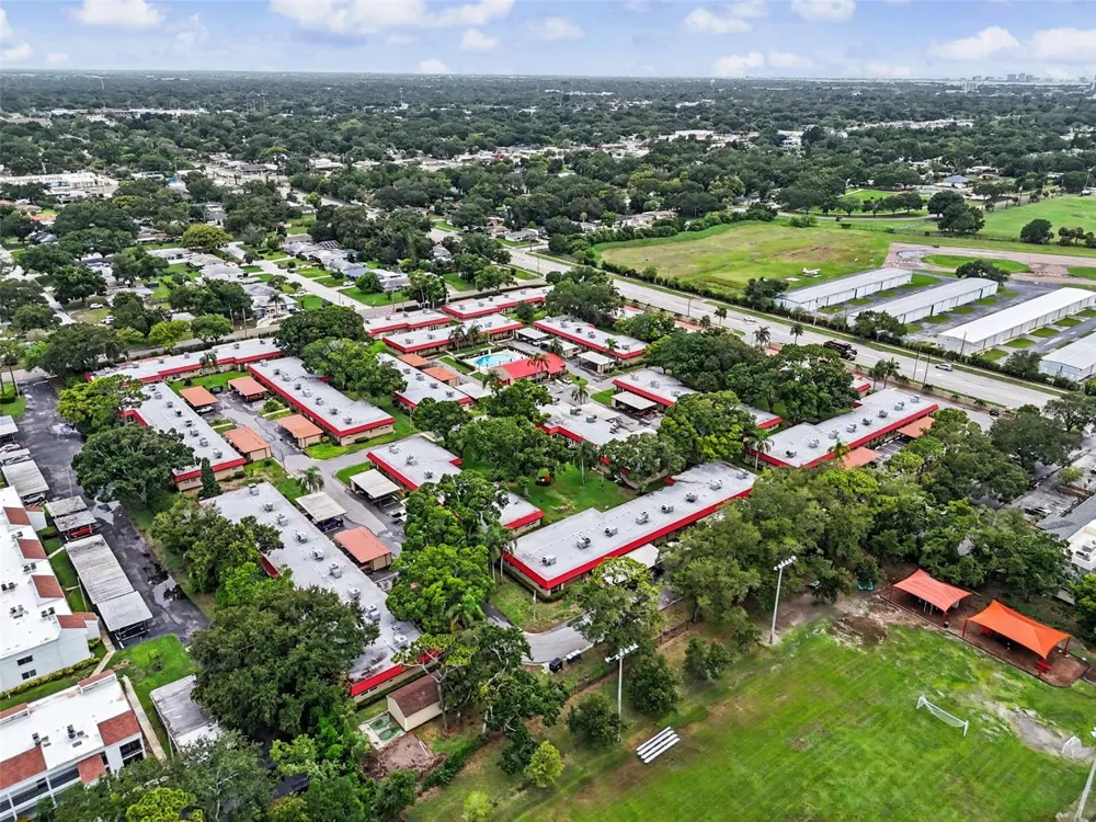 601 HERCULES AVENUE #1004 Clearwater, FL 33765