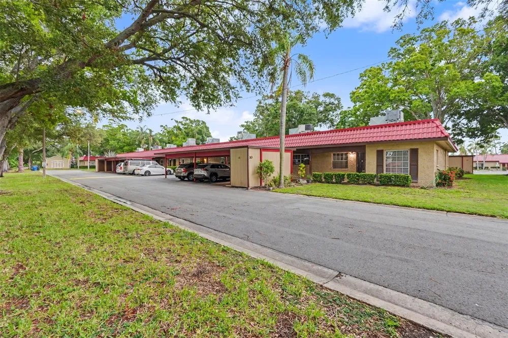 601 HERCULES AVENUE #1004 Clearwater, FL 33765