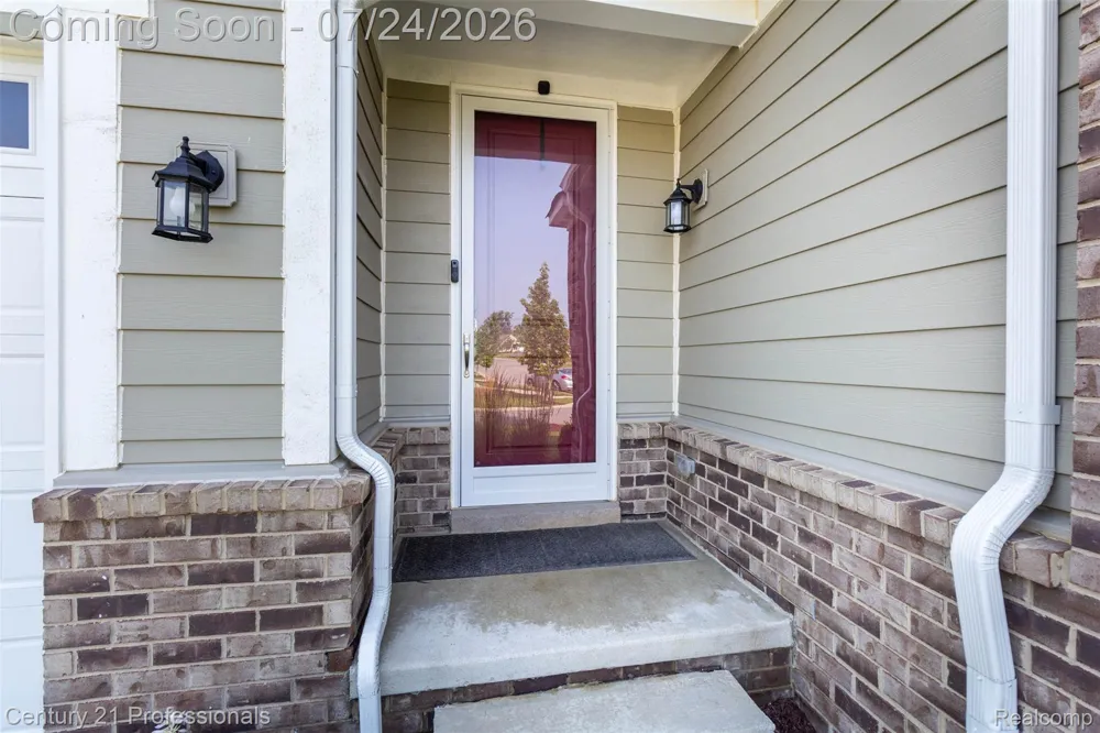 17242 Garden Ridge Lane Northville Township, MI 48168