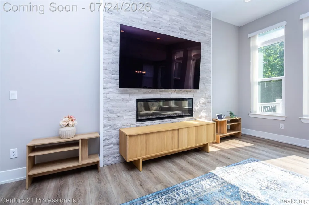 17242 Garden Ridge Lane Northville Township, MI 48168