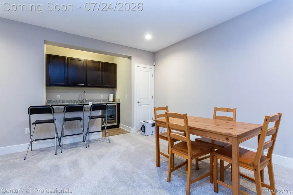 17242 Garden Ridge Lane Northville Township, MI 48168