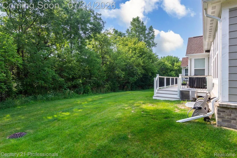 17242 Garden Ridge Lane Northville Township, MI 48168