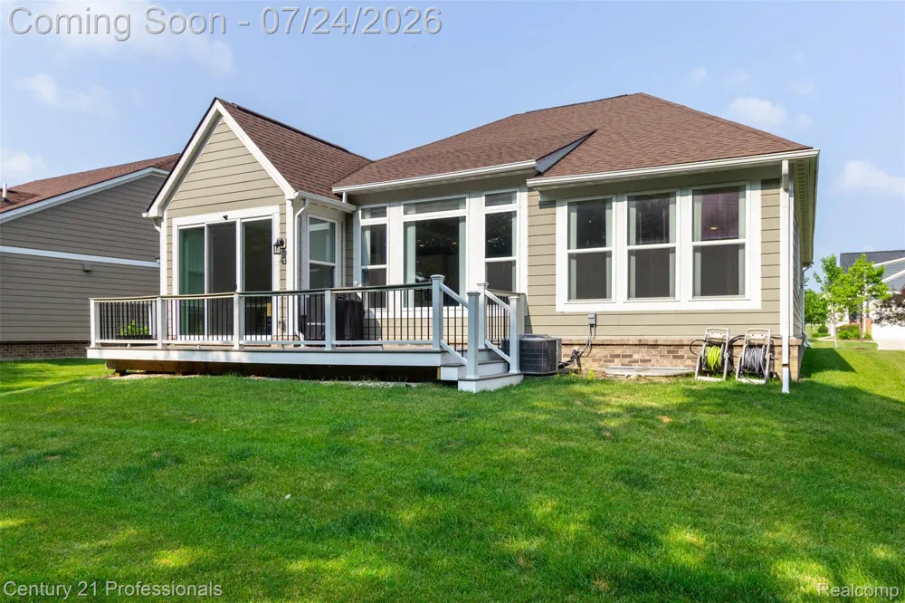 17242 Garden Ridge Lane Northville Township, MI 48168