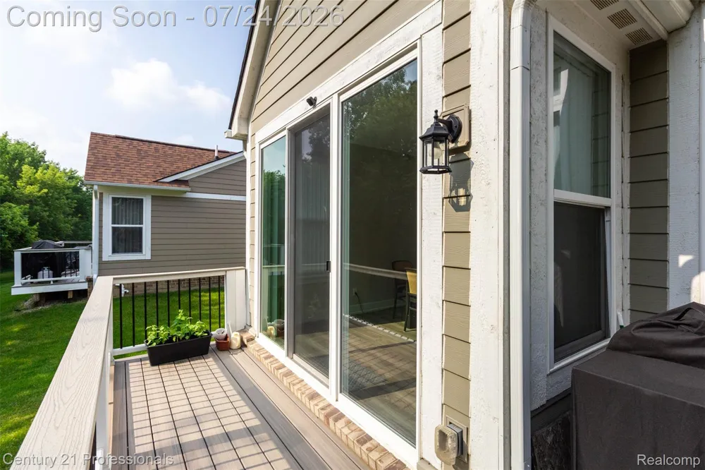 17242 Garden Ridge Lane Northville Township, MI 48168