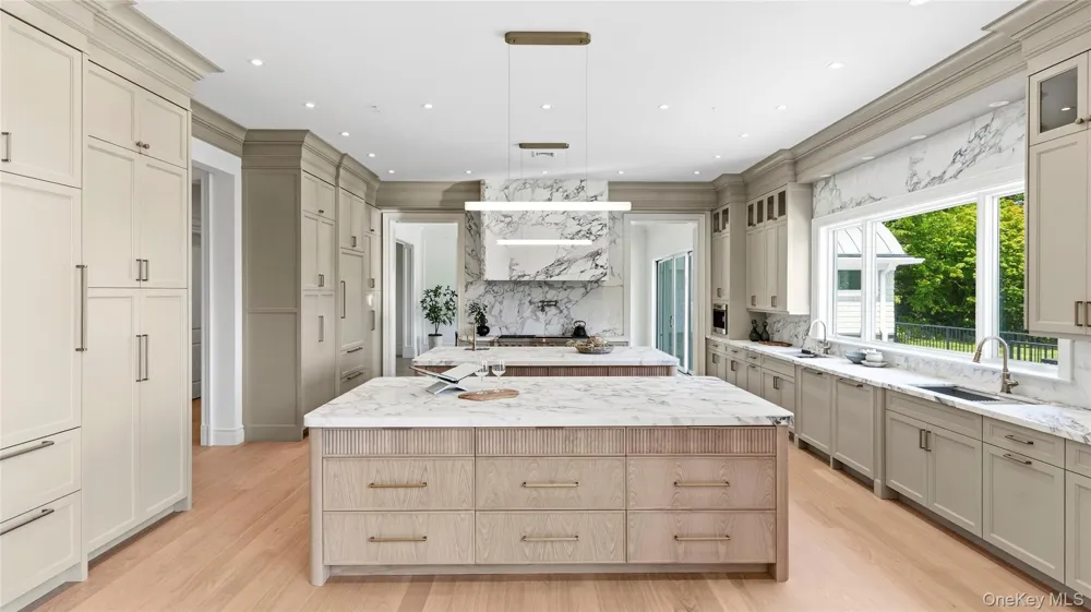 4 Shepherds Lane Sands Point, NY 11050
