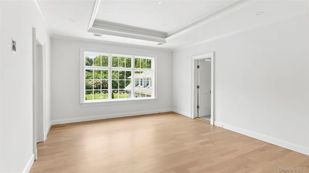 4 Shepherds Lane Sands Point, NY 11050