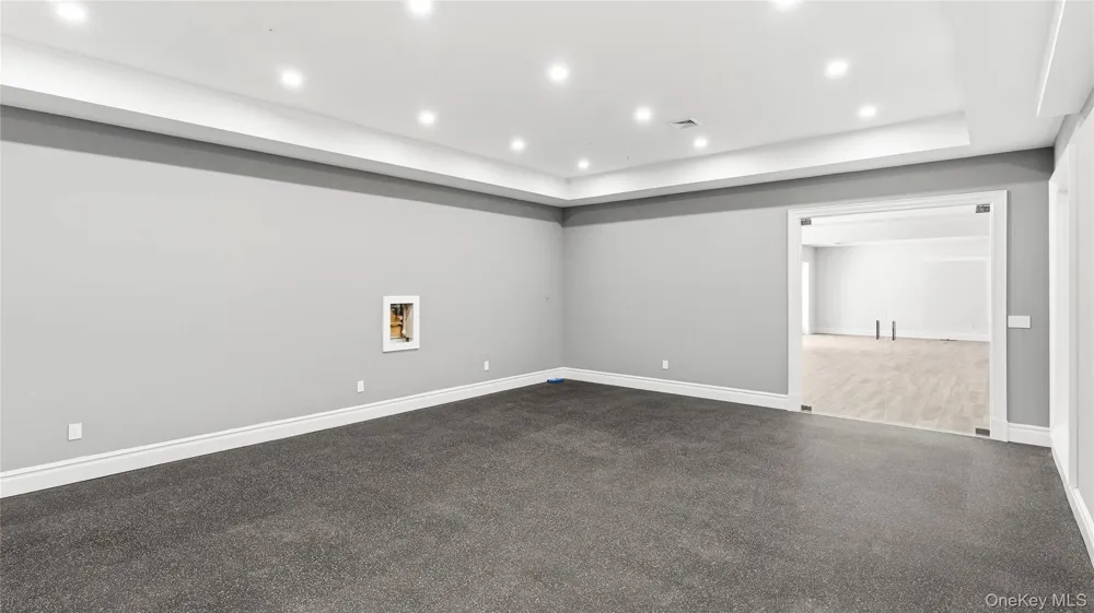 4 Shepherds Lane Sands Point, NY 11050