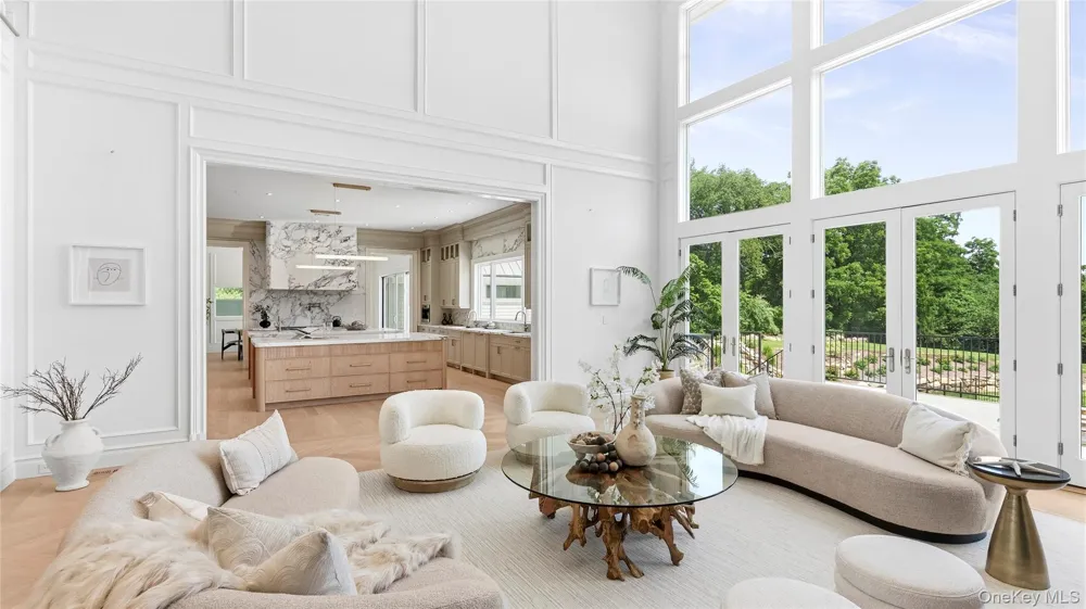 4 Shepherds Lane Sands Point, NY 11050