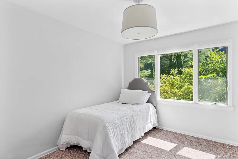 54 Dix Woods Drive Melville, NY 11747