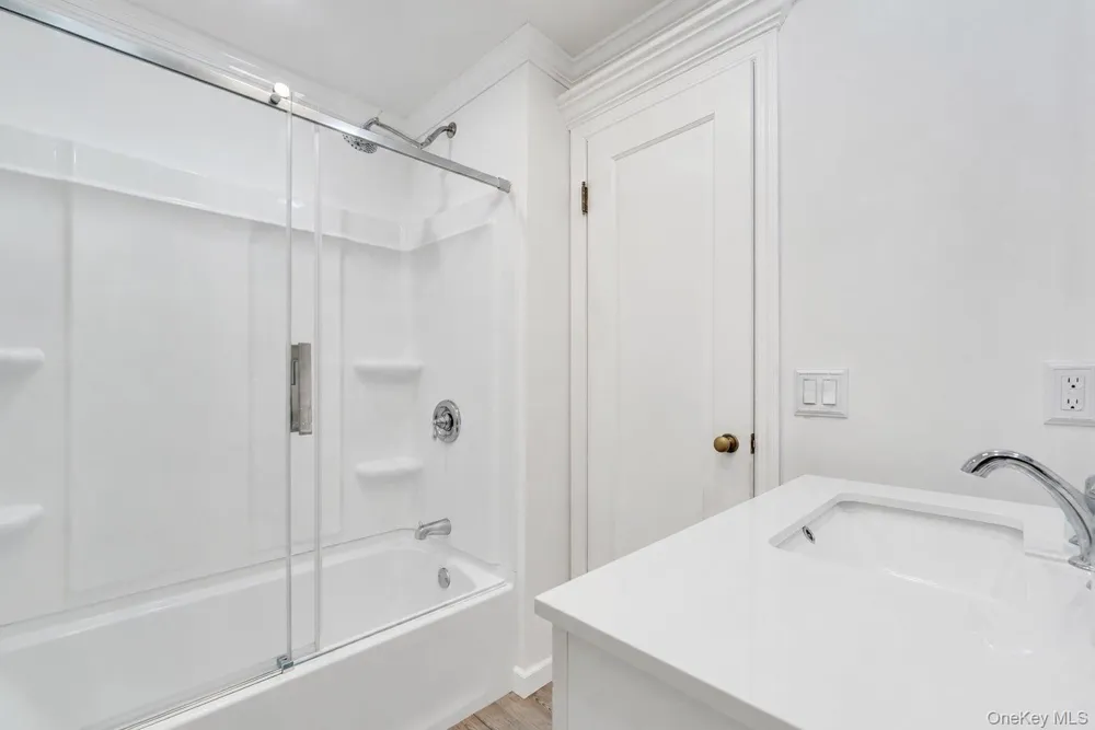 230 W Islip Road West Islip, NY 11795