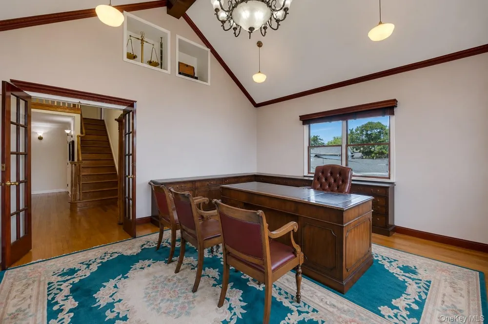 230 W Islip Road West Islip, NY 11795