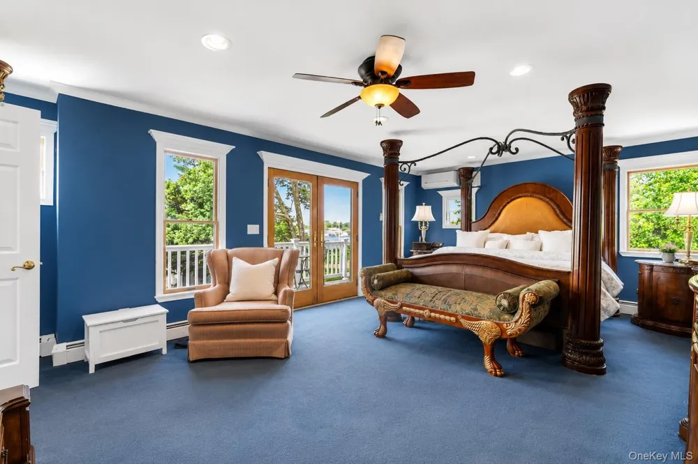 230 W Islip Road West Islip, NY 11795