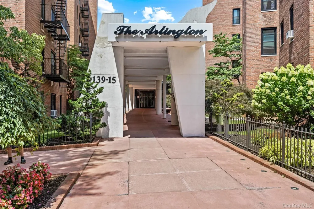 139-15 83rd Avenue #226 Briarwood, NY 11435