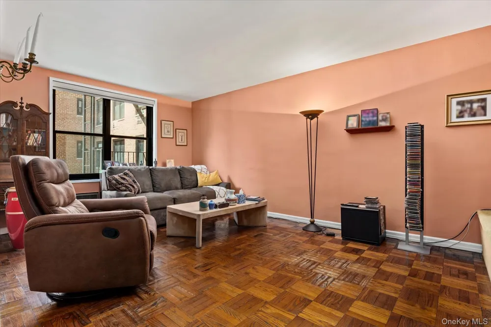 139-15 83rd Avenue #226 Briarwood, NY 11435