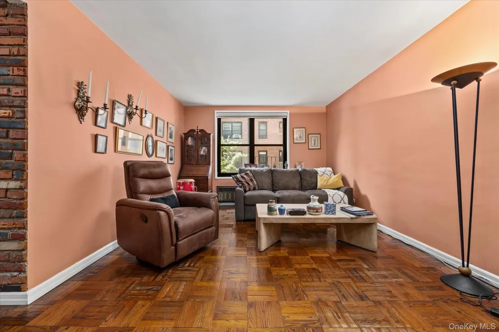 139-15 83rd Avenue #226 Briarwood, NY 11435