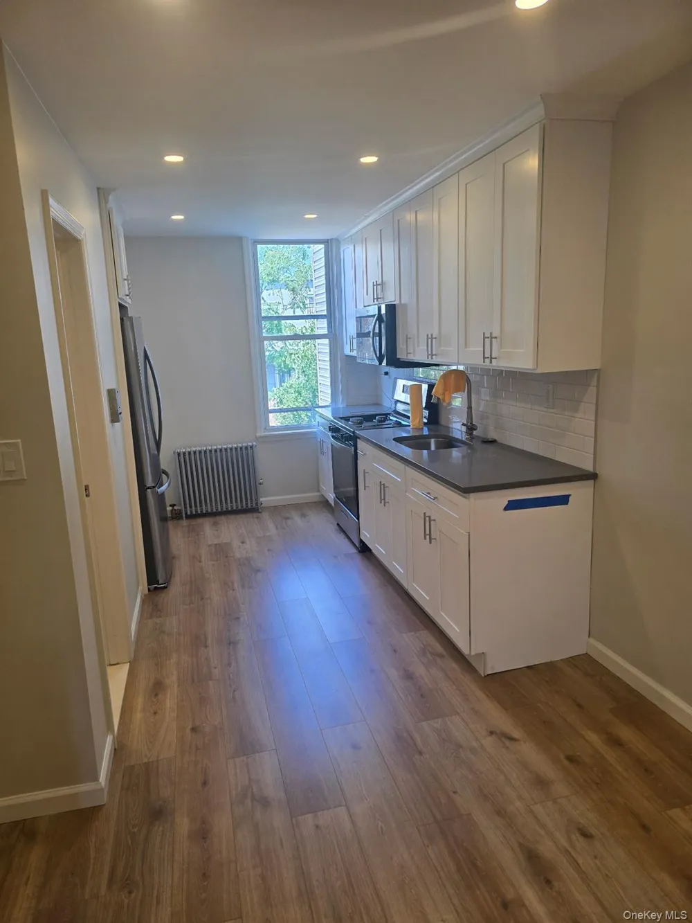 6077 55th Street #2R Maspeth, NY 11378
