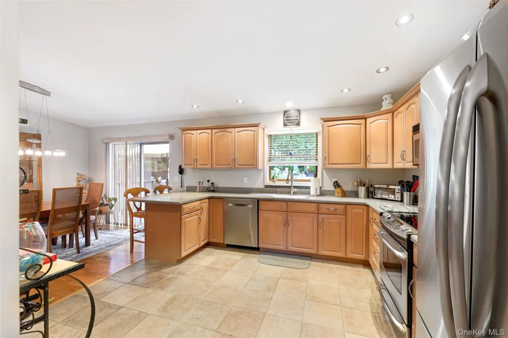 25 Cocoa Lane Newburgh, NY 12550