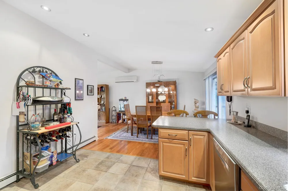 25 Cocoa Lane Newburgh, NY 12550