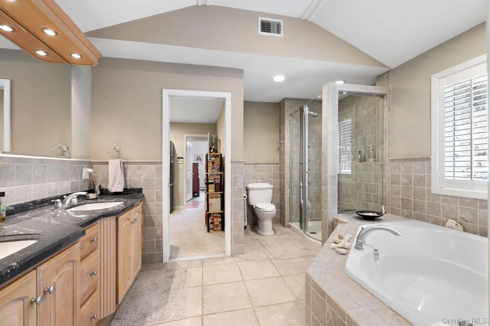 25 Cocoa Lane Newburgh, NY 12550