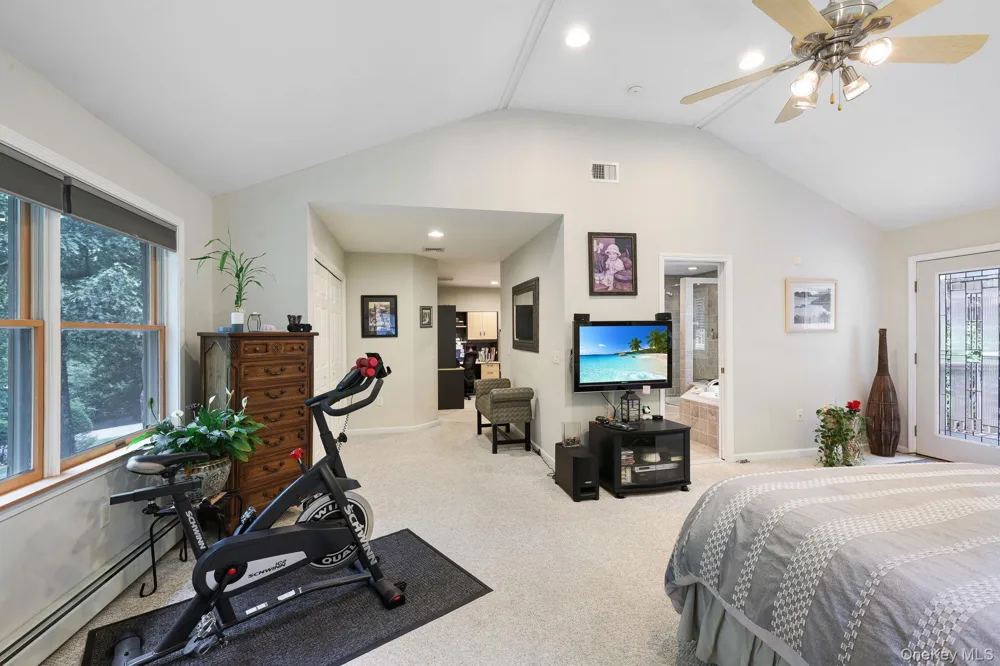 25 Cocoa Lane Newburgh, NY 12550