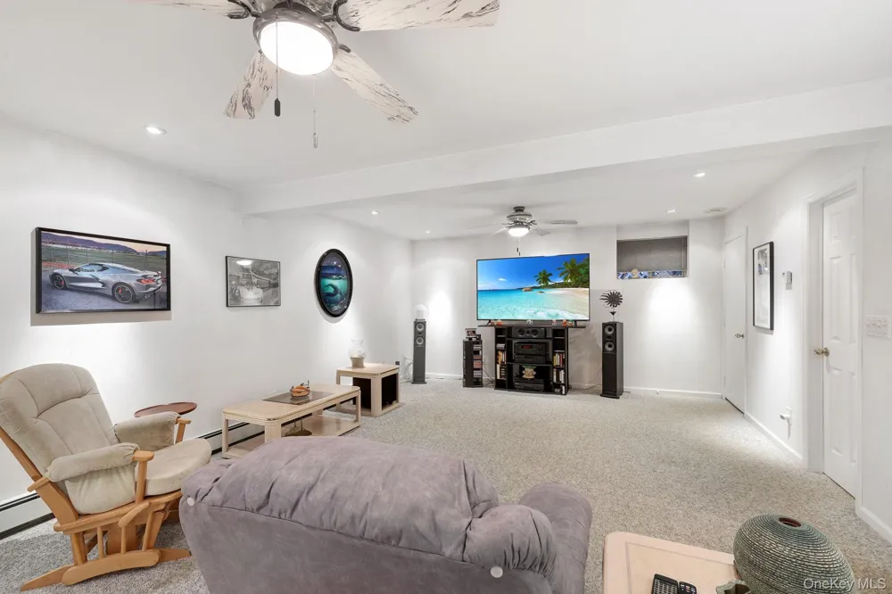 25 Cocoa Lane Newburgh, NY 12550