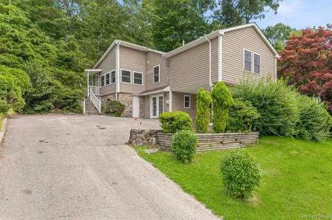 4 Narcissus Drive