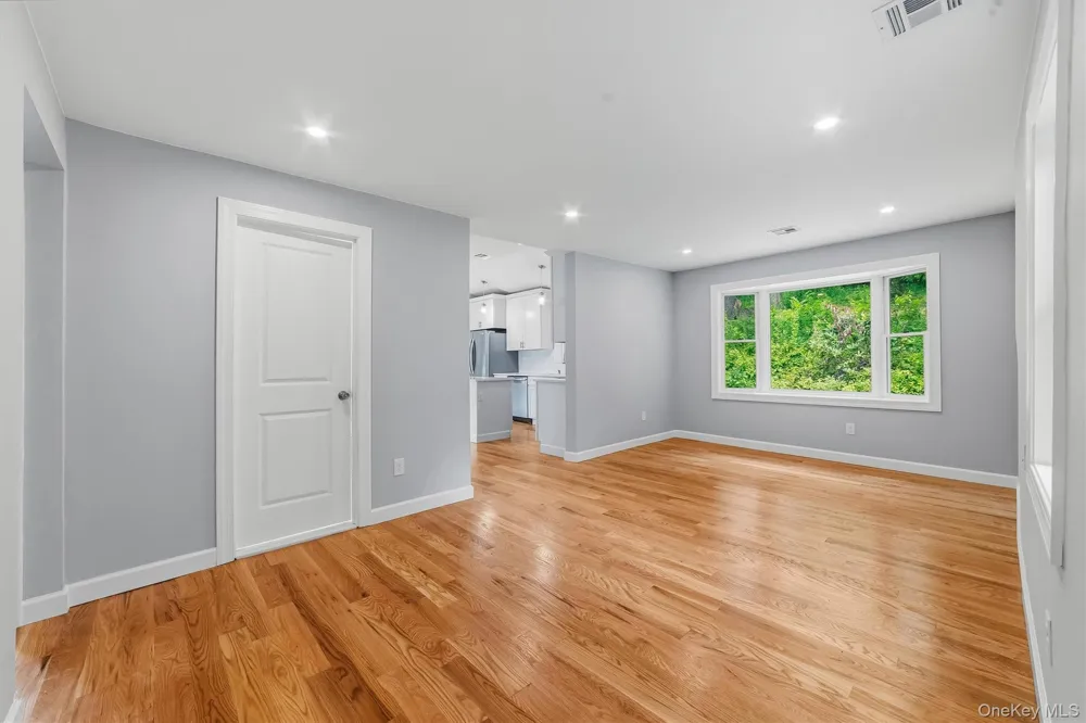 4 Narcissus Drive Mahopac, NY 10541