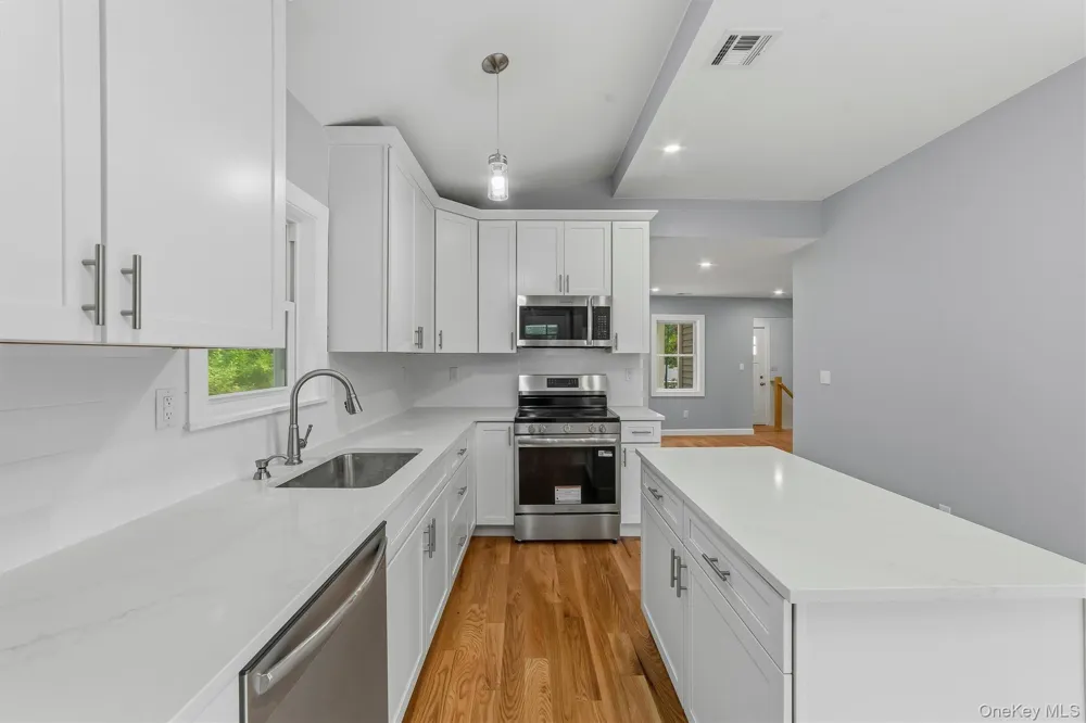 4 Narcissus Drive Mahopac, NY 10541