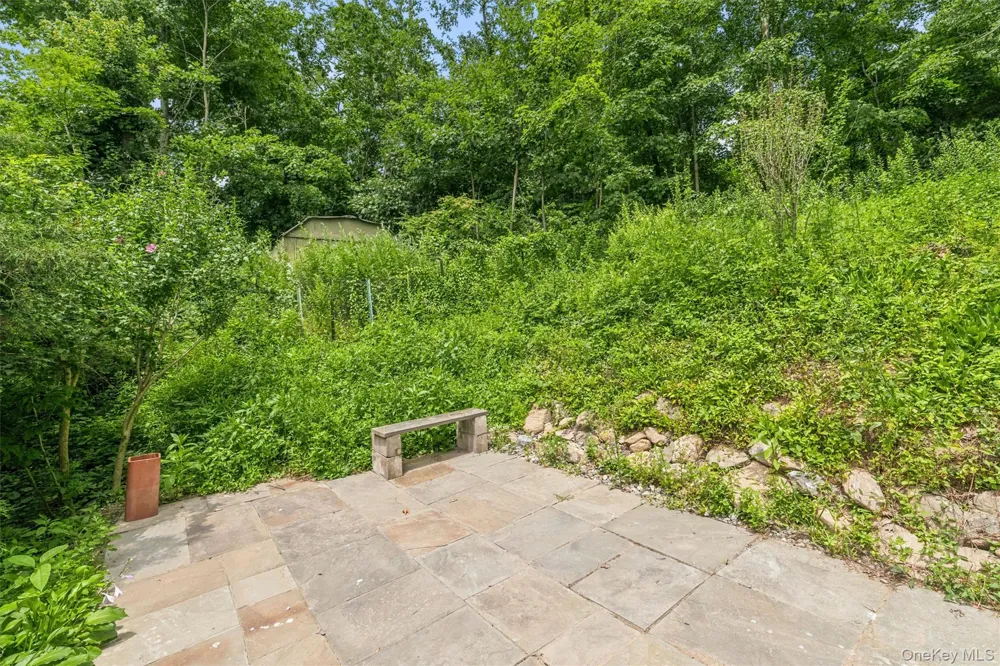 4 Narcissus Drive Mahopac, NY 10541