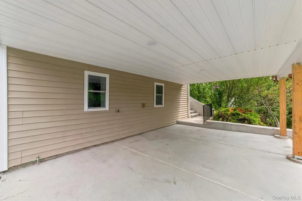 4 Narcissus Drive Mahopac, NY 10541