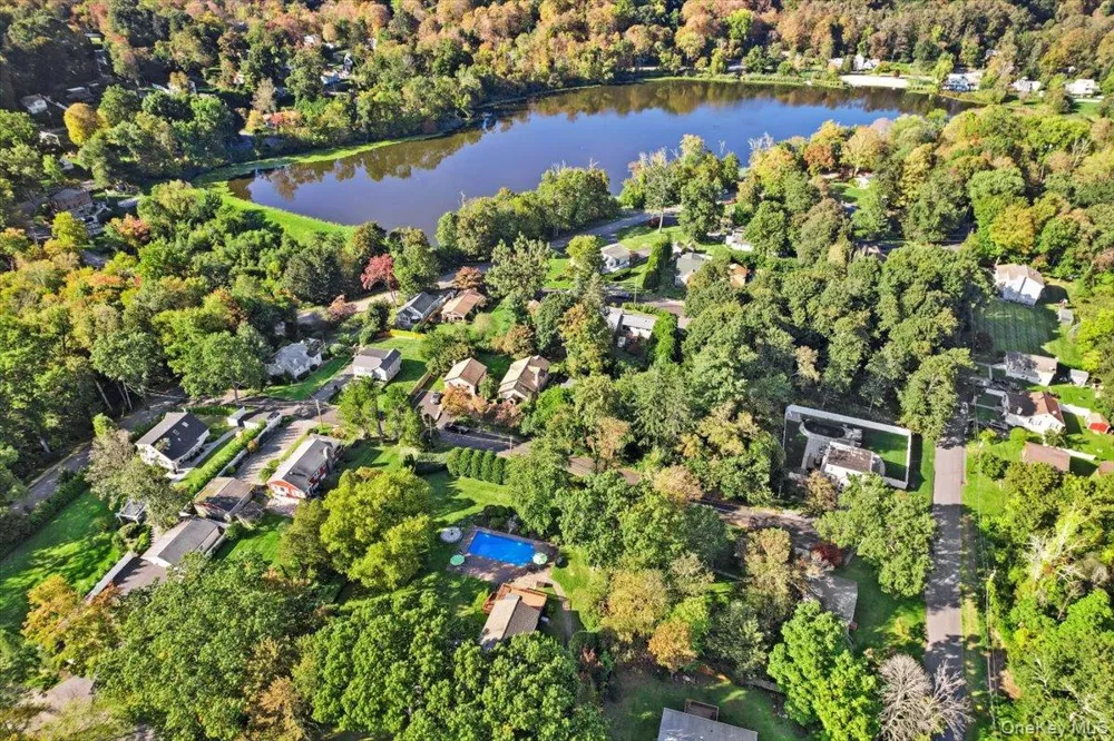 4 Narcissus Drive Mahopac, NY 10541