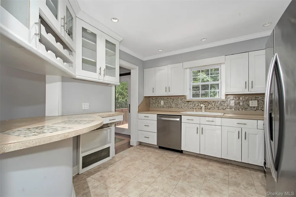 303 Livingston Avenue Mamaroneck, NY 10543