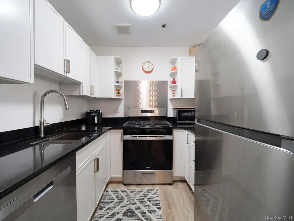 44 Johnes Street #207J Newburgh, NY 12550