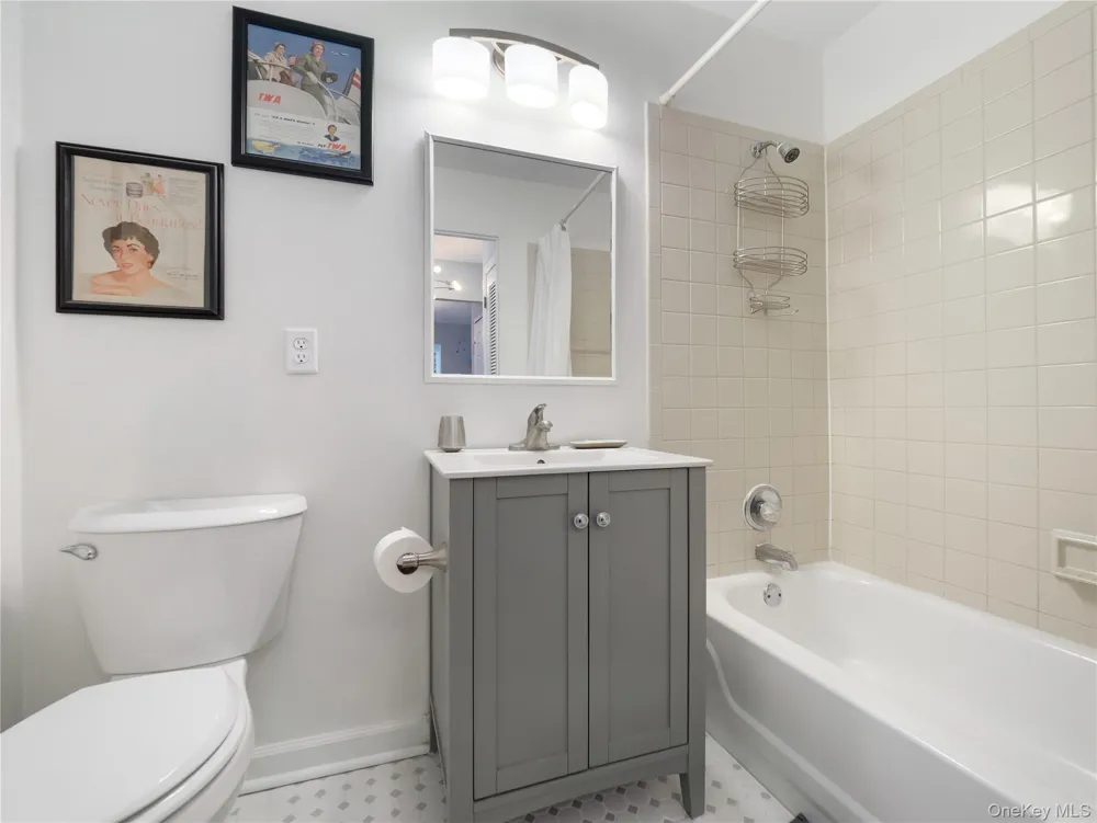 44 Johnes Street #207J Newburgh, NY 12550