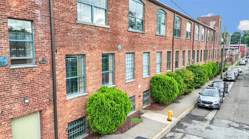 44 Johnes Street #207J Newburgh, NY 12550