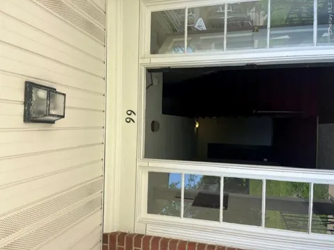 99 Middletown Road #E