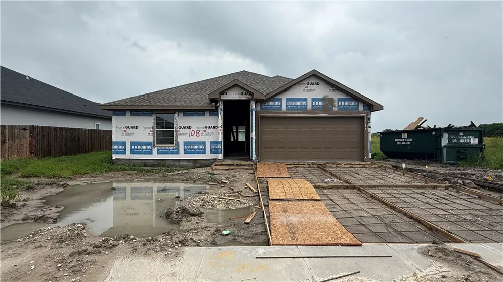 108 Emerald Street Portland, TX 78374