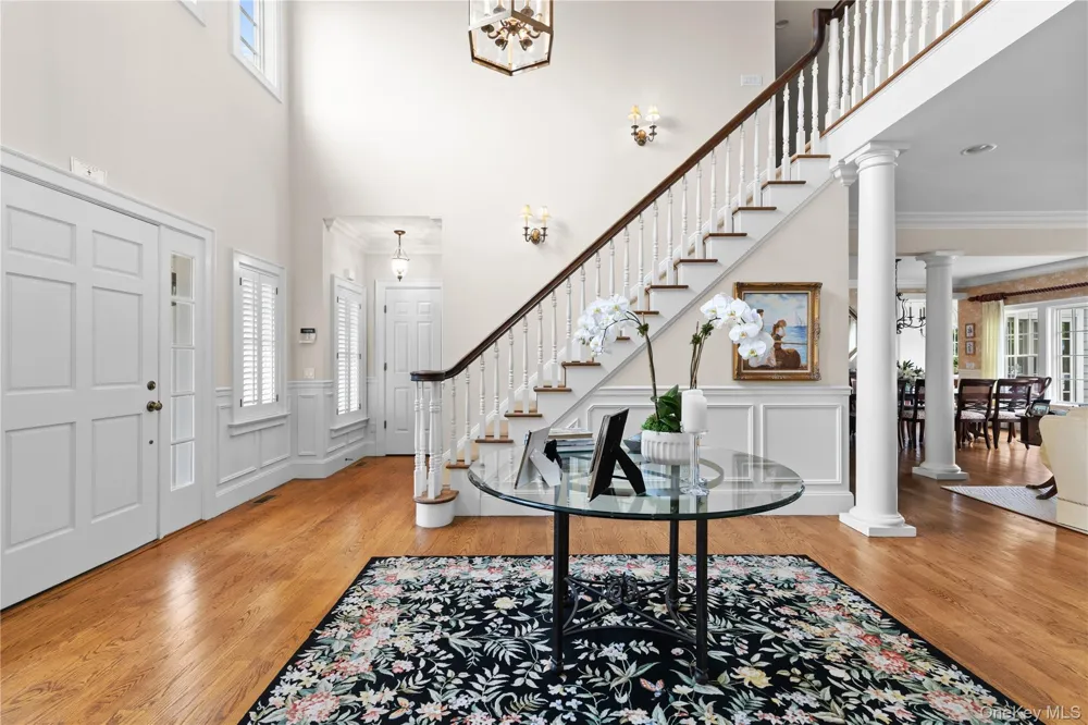 42 Jessup Lane Westhampton Beach, NY 11978