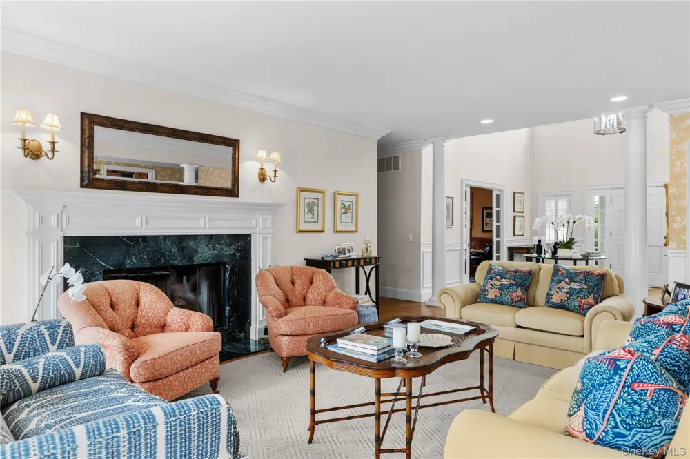 42 Jessup Lane Westhampton Beach, NY 11978