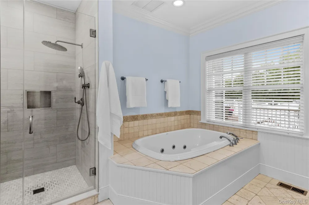 42 Jessup Lane Westhampton Beach, NY 11978