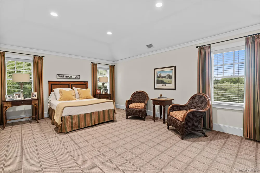 42 Jessup Lane Westhampton Beach, NY 11978
