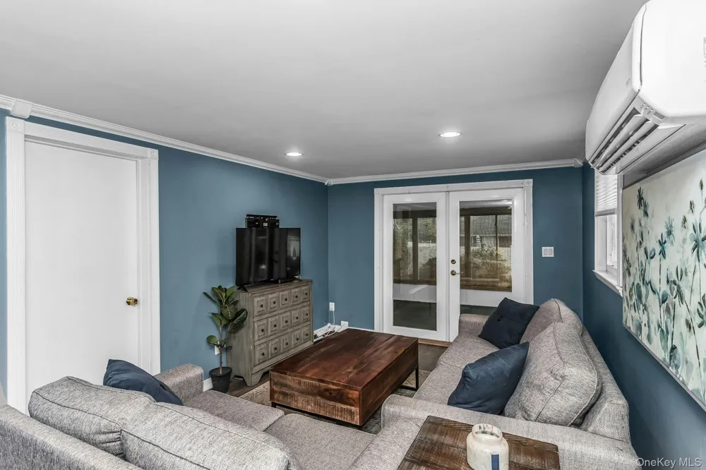 102 Willett Avenue Sayville, NY 11782