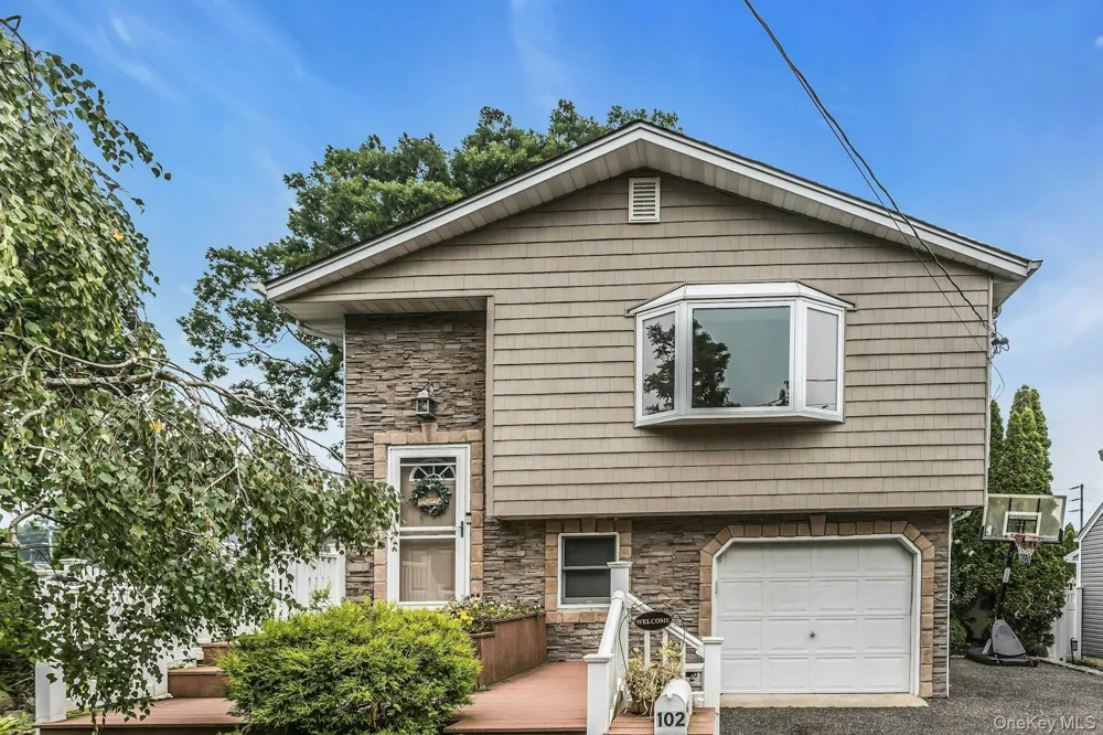 102 Willett Avenue Sayville, NY 11782