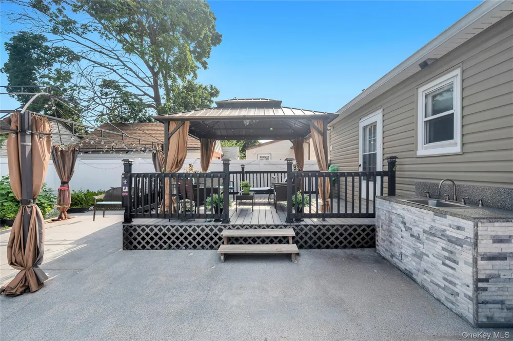 717 William Street Baldwin, NY 11510